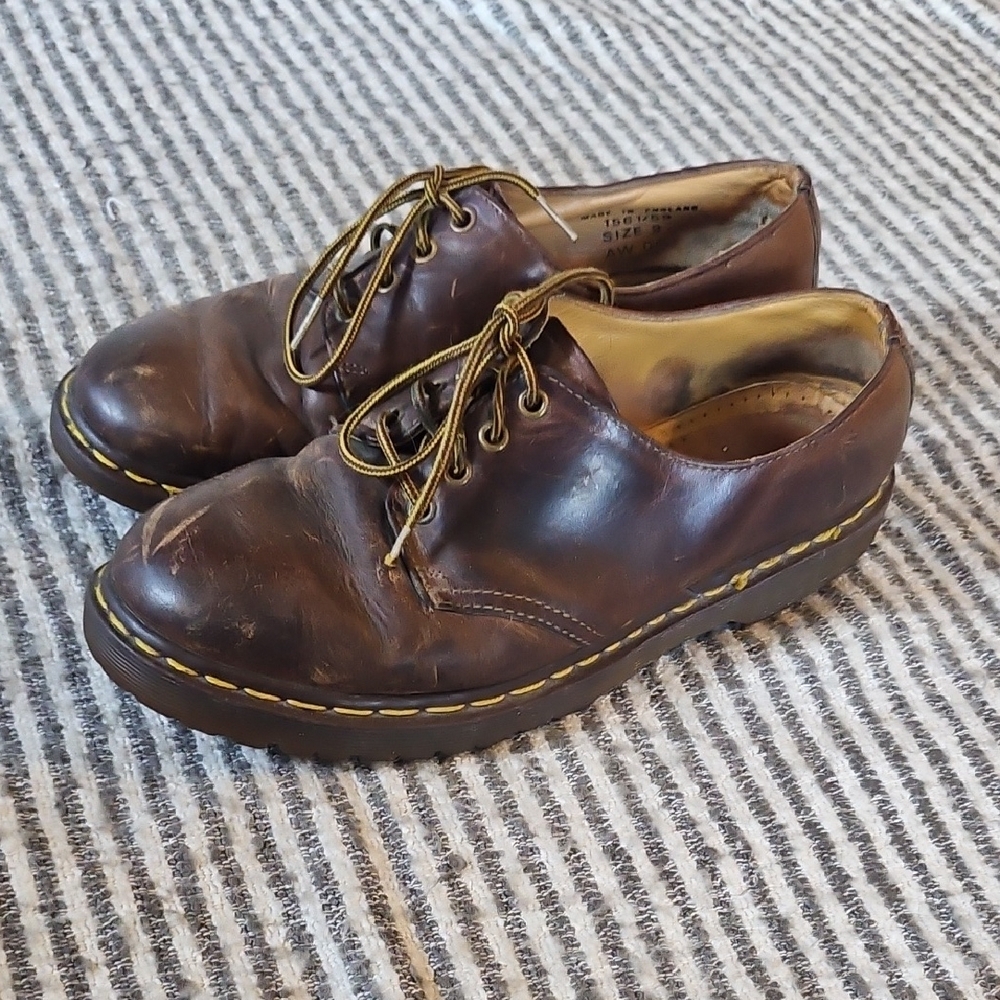 Dr Martens Brown Leather Men's Shoes - Picture 2 of 4